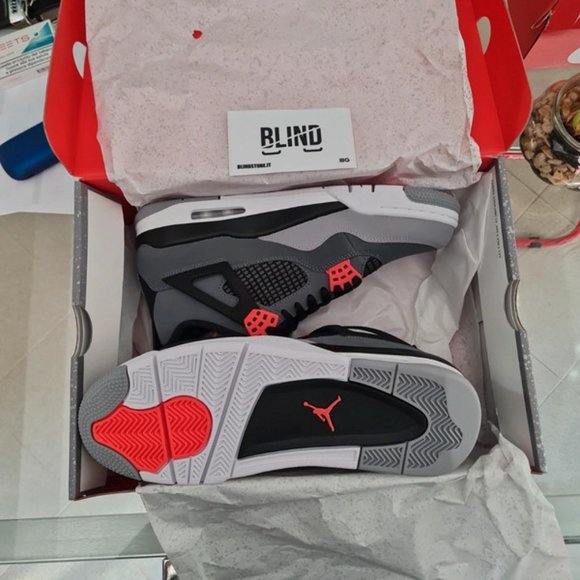 Jordan 4 main image 7